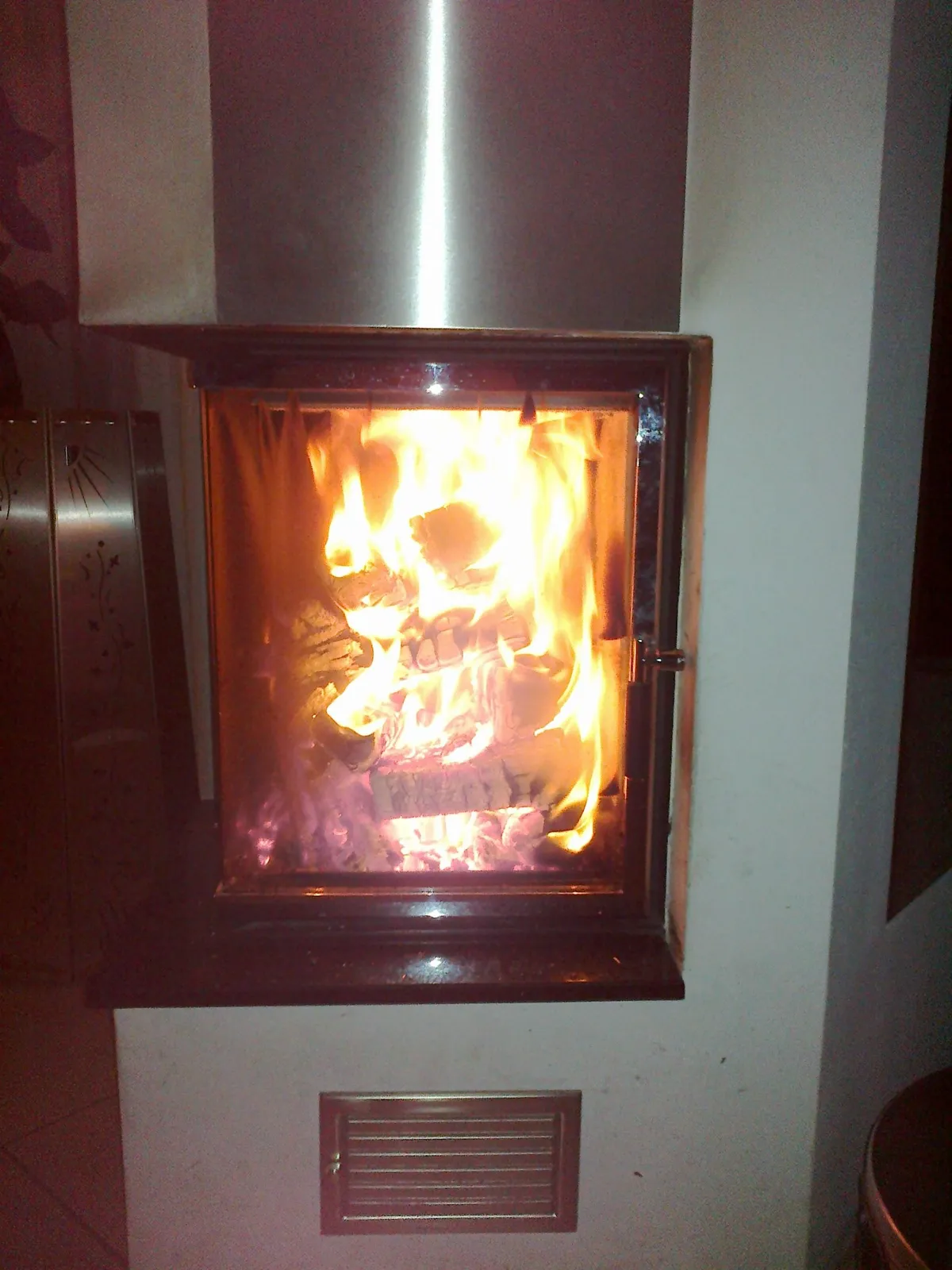 Kaminscheiben & Ofenglas - Professionelle Glasarbeiten von Glaserei W.Beutel